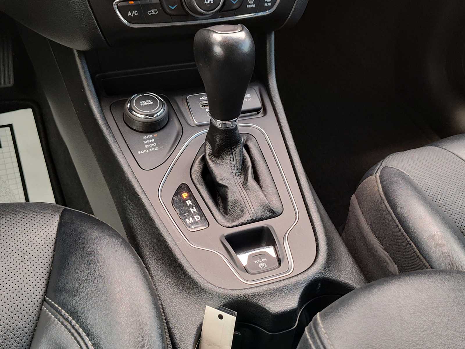 2022 Jeep Cherokee Latitude Lux photo 20