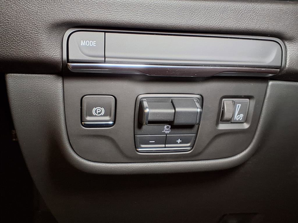 2025 Cadillac Escalade ESV Premium Luxury photo 15