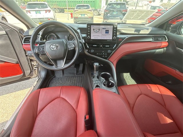 2024 Toyota Camry Hybrid XSE photo 12