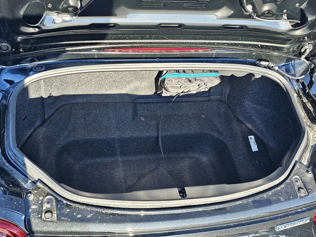 2025 Mazda MX-5 Miata Miata Grand Touring photo 8