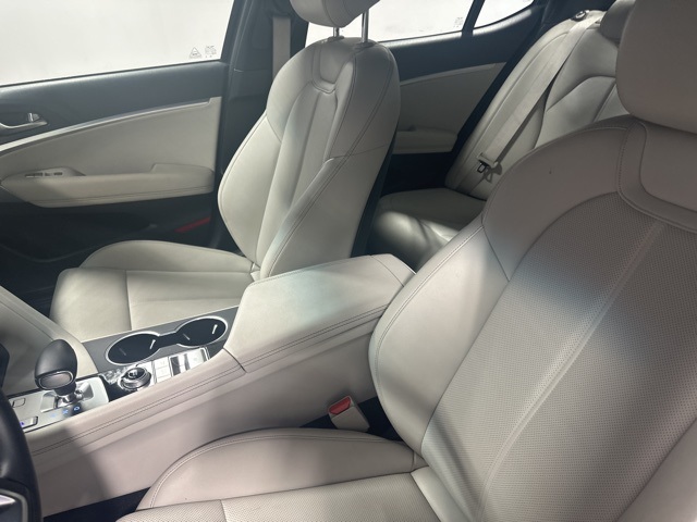 2024 Genesis G70 2.5T photo 15