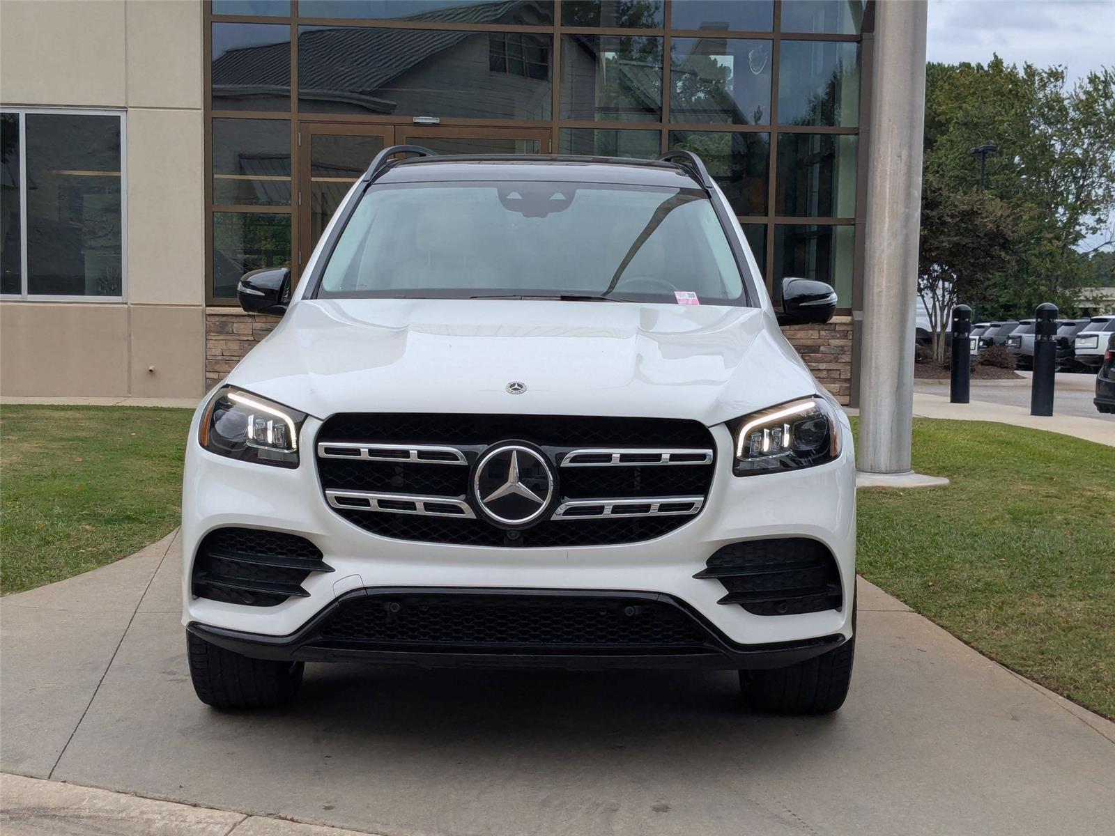 2022 Mercedes Benz GLS 450 4MATIC photo 2