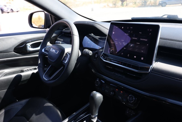 2023 Jeep Compass Altitude photo 19