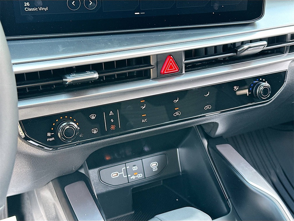 2026 Kia Sorento LX photo 15