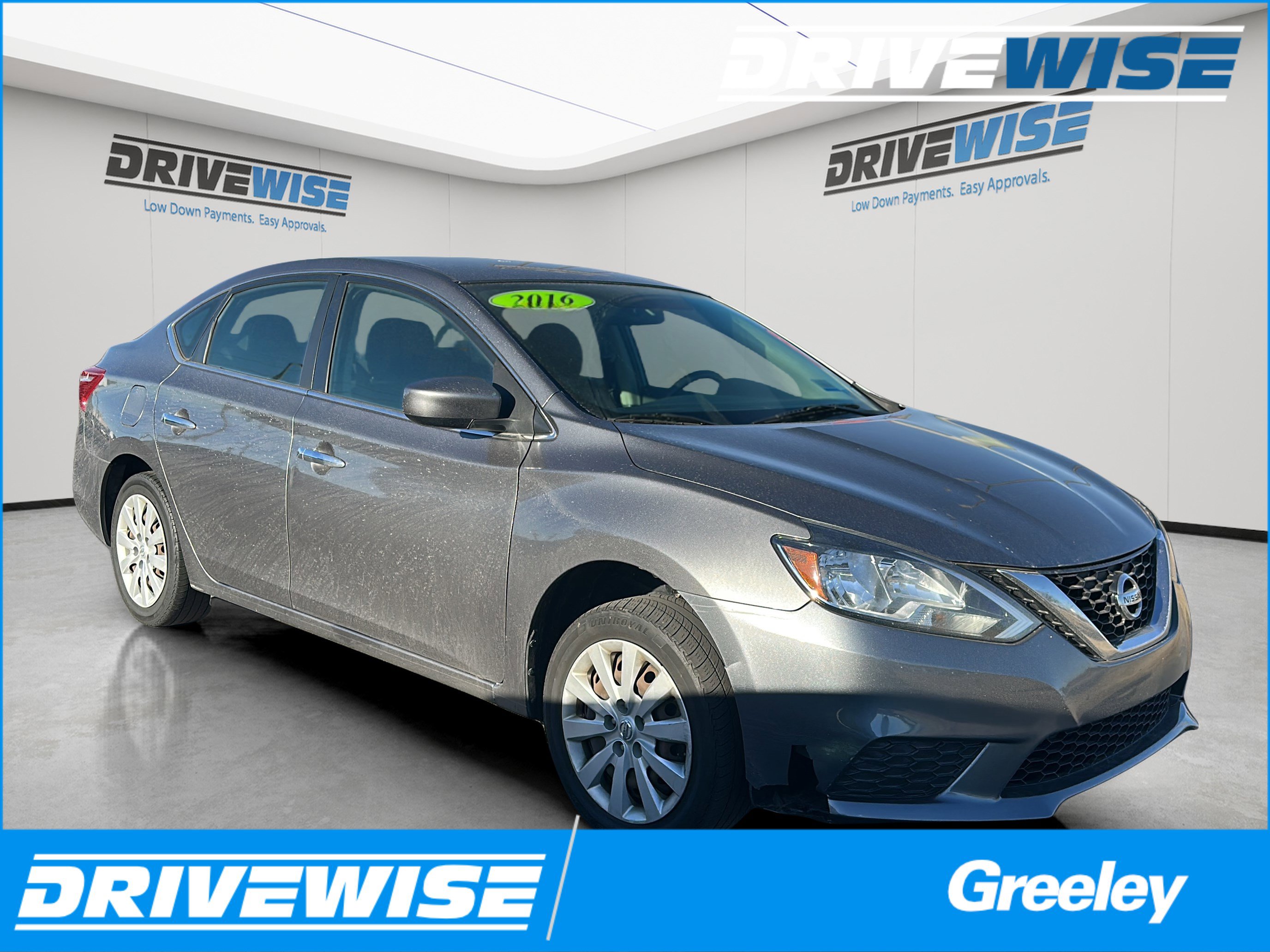 2016 Nissan Sentra S's photo