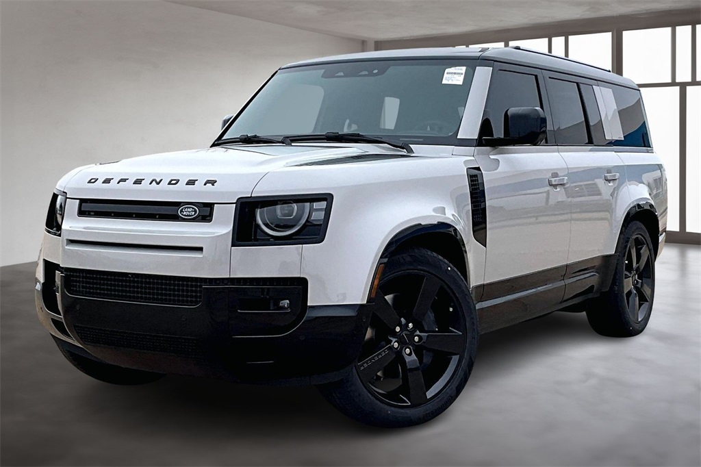 2026 Land Rover Defender X-Dynamic SE's photo