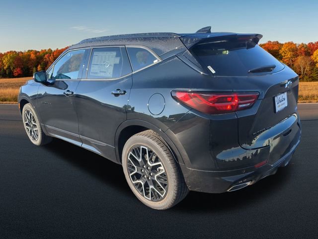 2025 Chevrolet Blazer RS photo 3