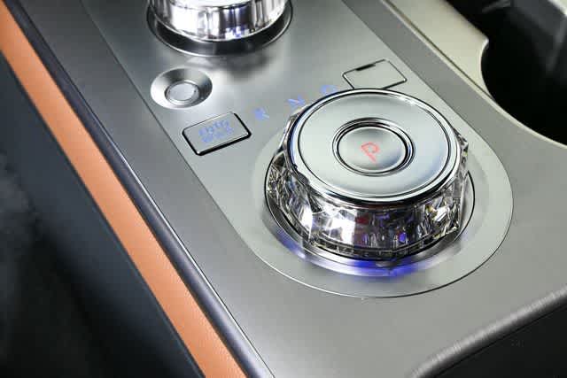 2026 Genesis GV70 2.5T Advanced photo 24
