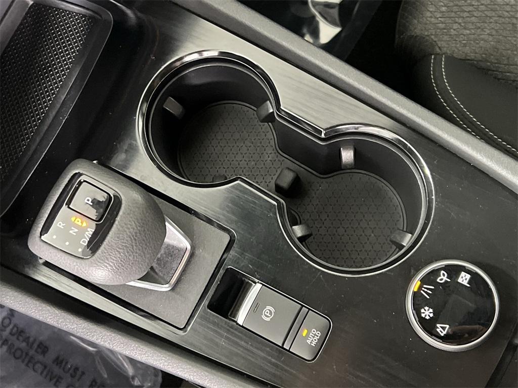 2024 Nissan Rogue SV photo 21