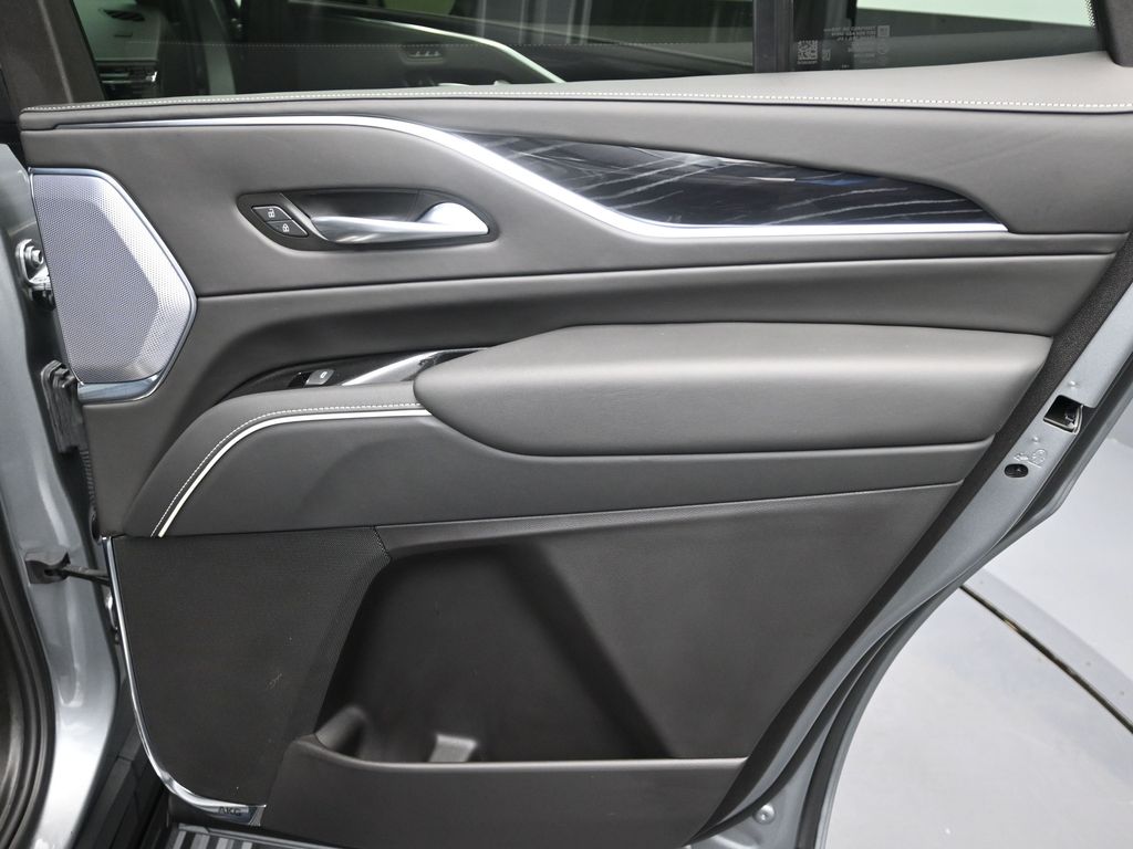 2023 Cadillac Escalade V-Series photo 14