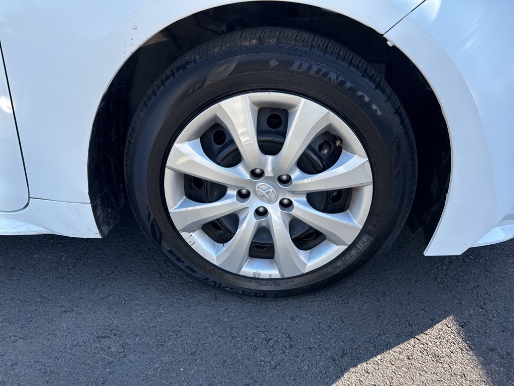 2023 Toyota Corolla LE photo 14