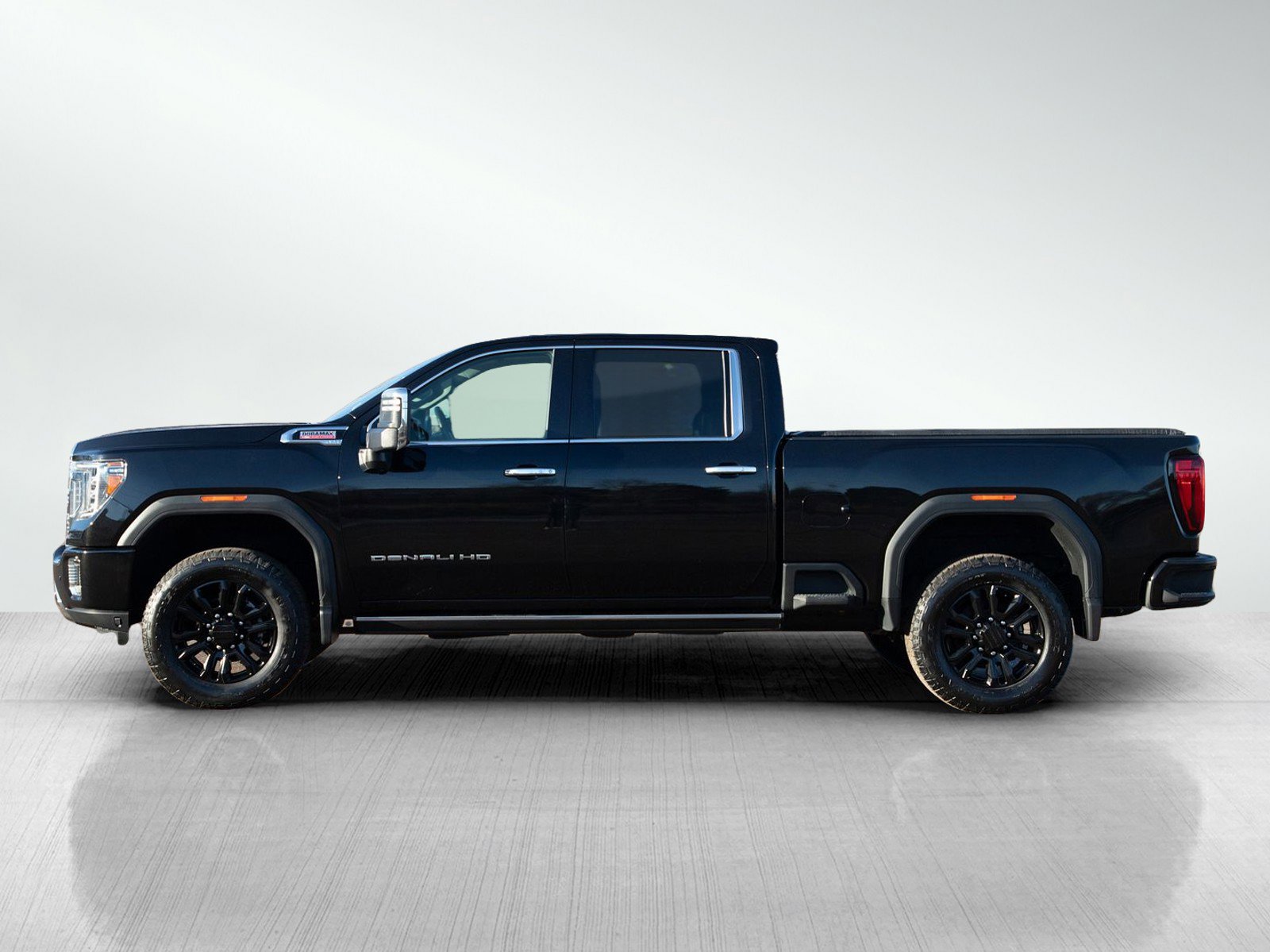 Used 2022 GMC Sierra 3500 Denali HD Denali with VIN 1GT49WEY0NF333568 for sale in Roseville, Minnesota