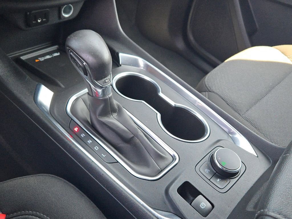 2022 Chevrolet Traverse Cloth photo 25