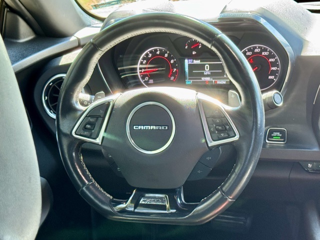 2017 Chevrolet Camaro 2LT photo 28