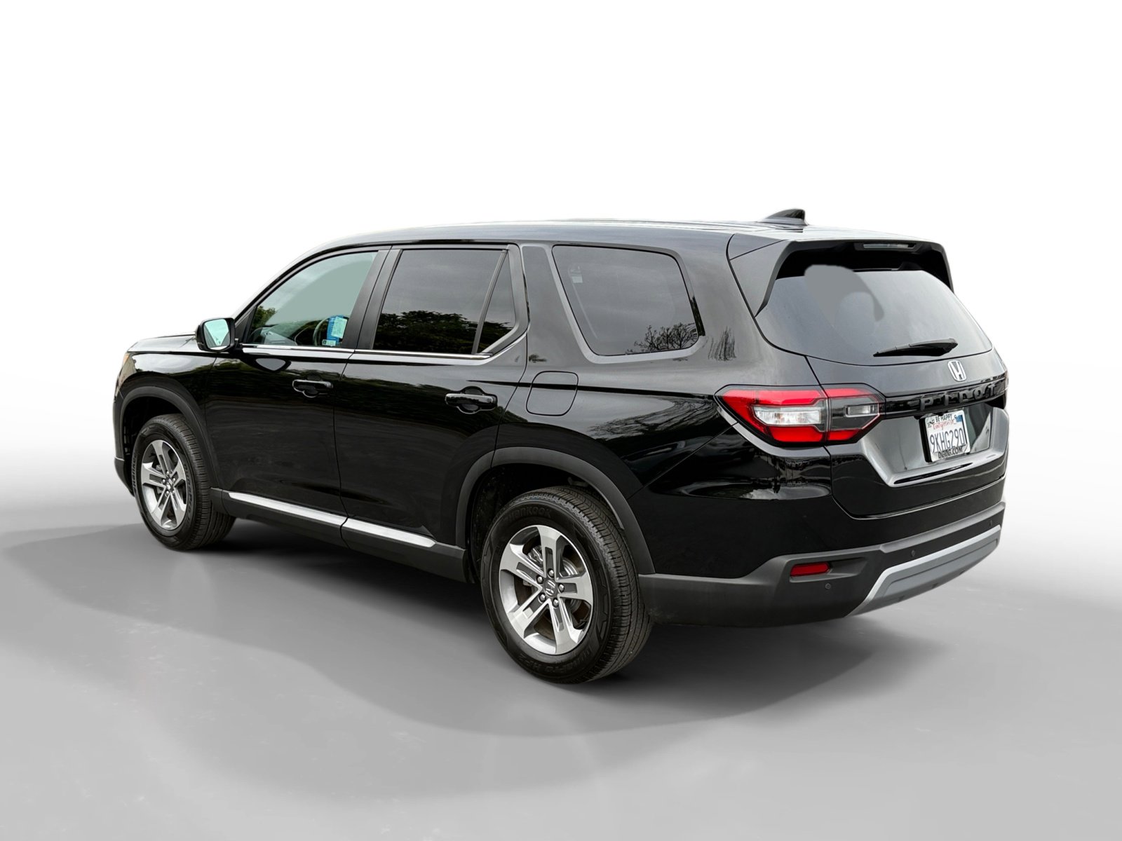 2024 Honda Pilot EX-L photo 2