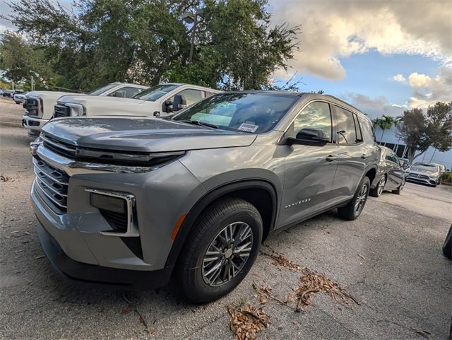 2026 Chevrolet Traverse photo 3