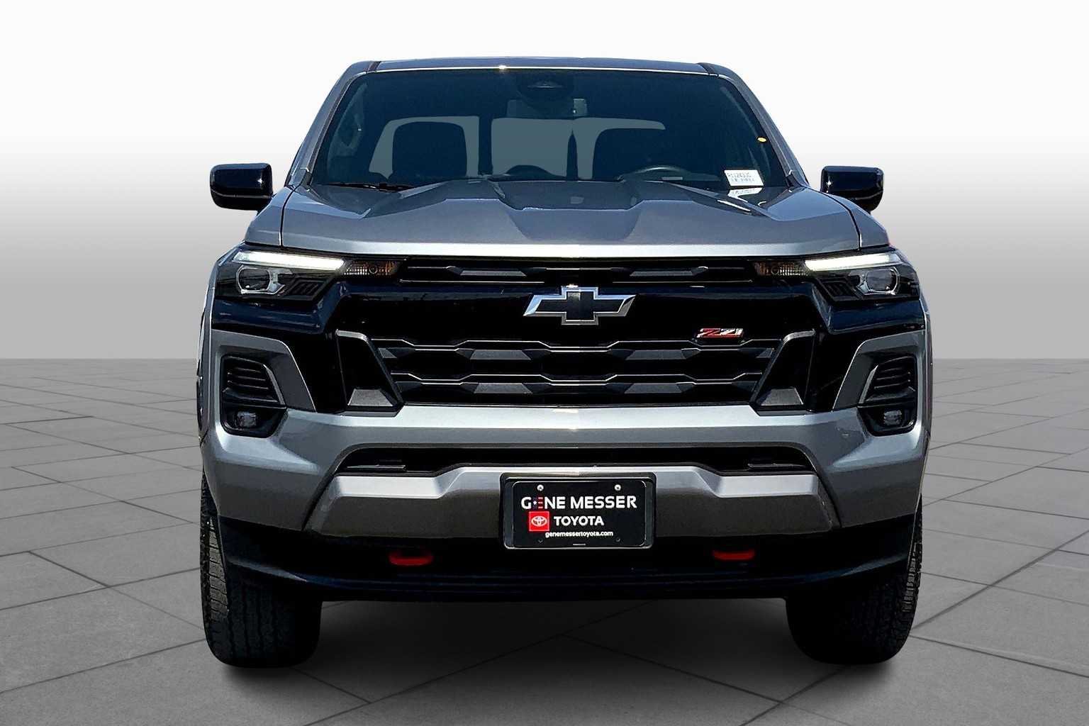 2024 Chevrolet Colorado Z71 photo 3
