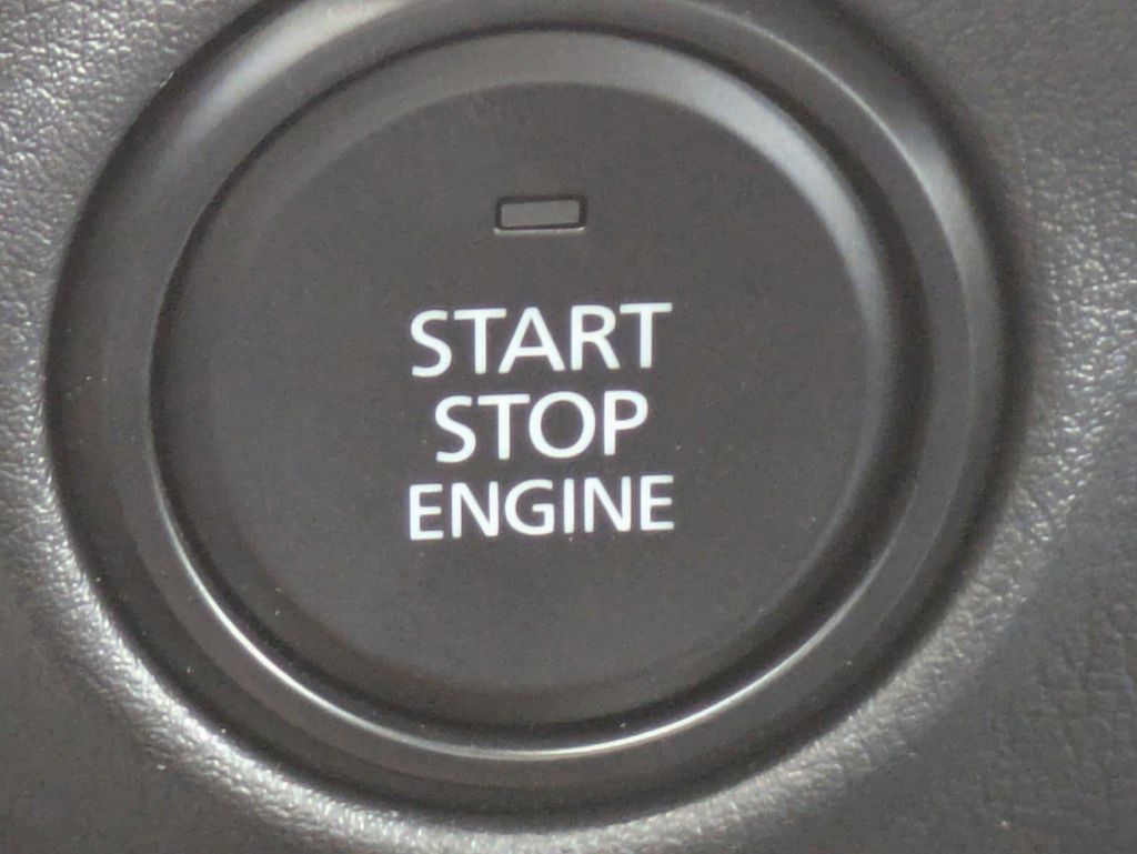 2025 Mazda Mazda3 2.5 Select Sport photo 23