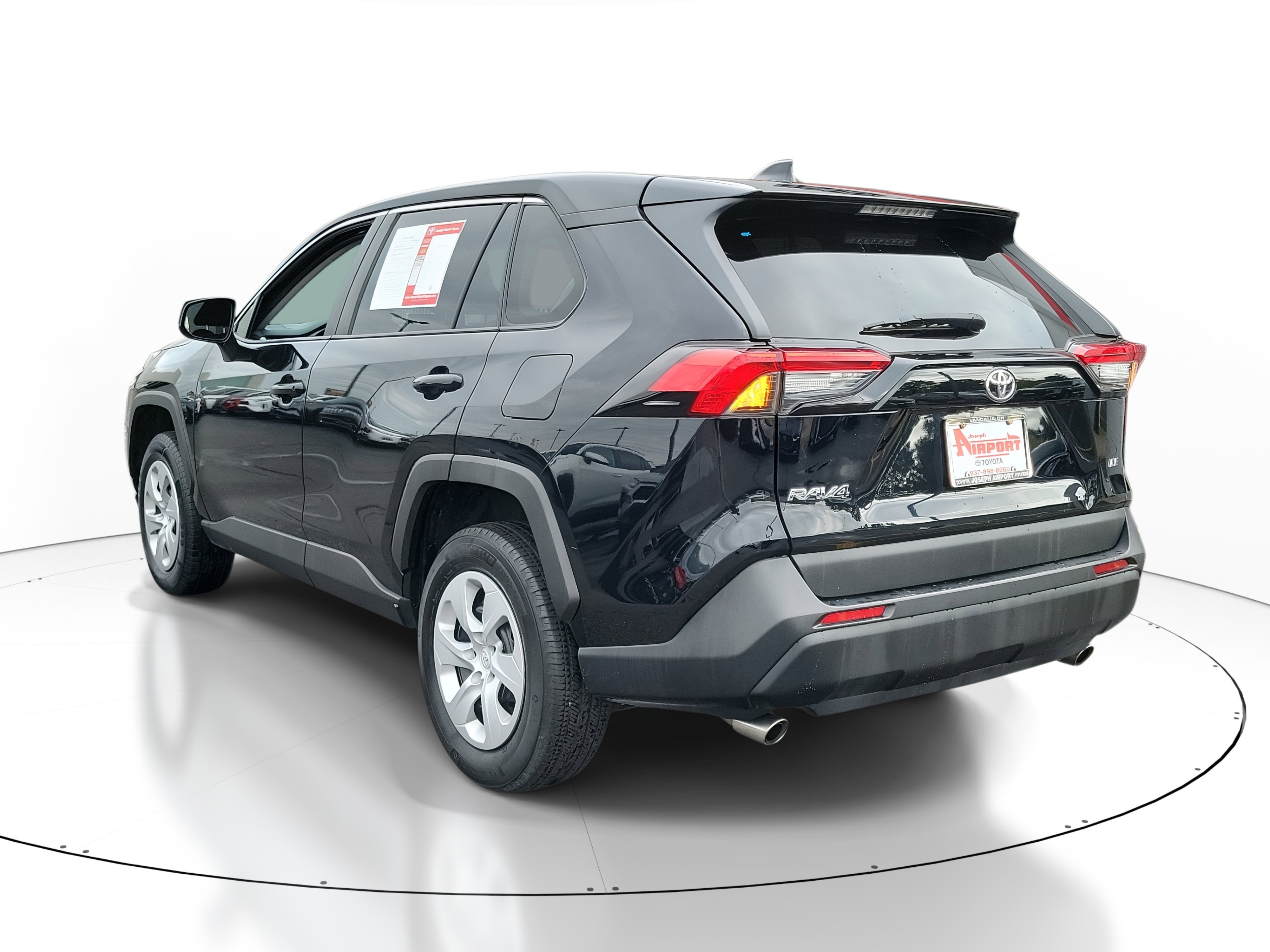2024 Toyota RAV4 LE photo 3