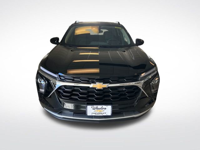 2025 Chevrolet Trax LT photo 7