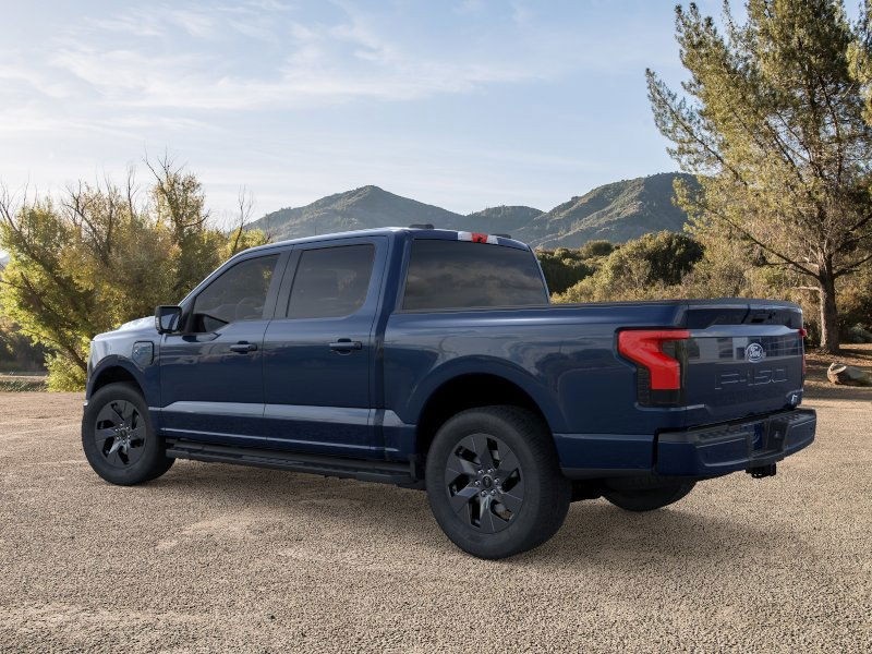 2025 Ford F-150 Lightning photo 4