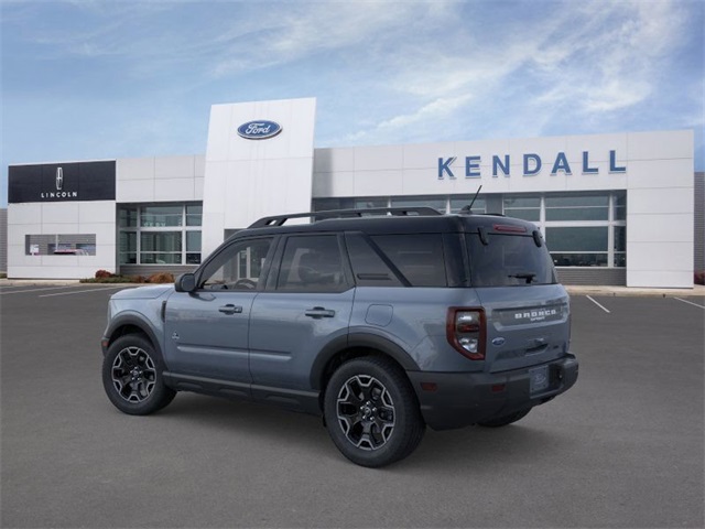 2025 Ford Bronco Sport Outer Banks photo 2