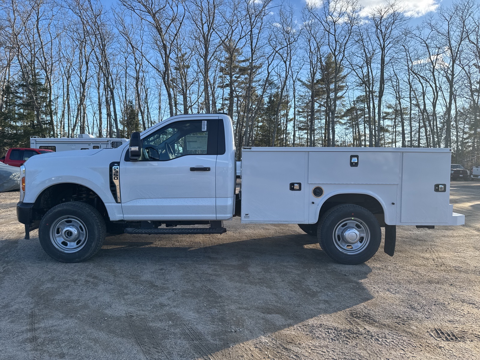 2025 Ford F-350 XL photo 4
