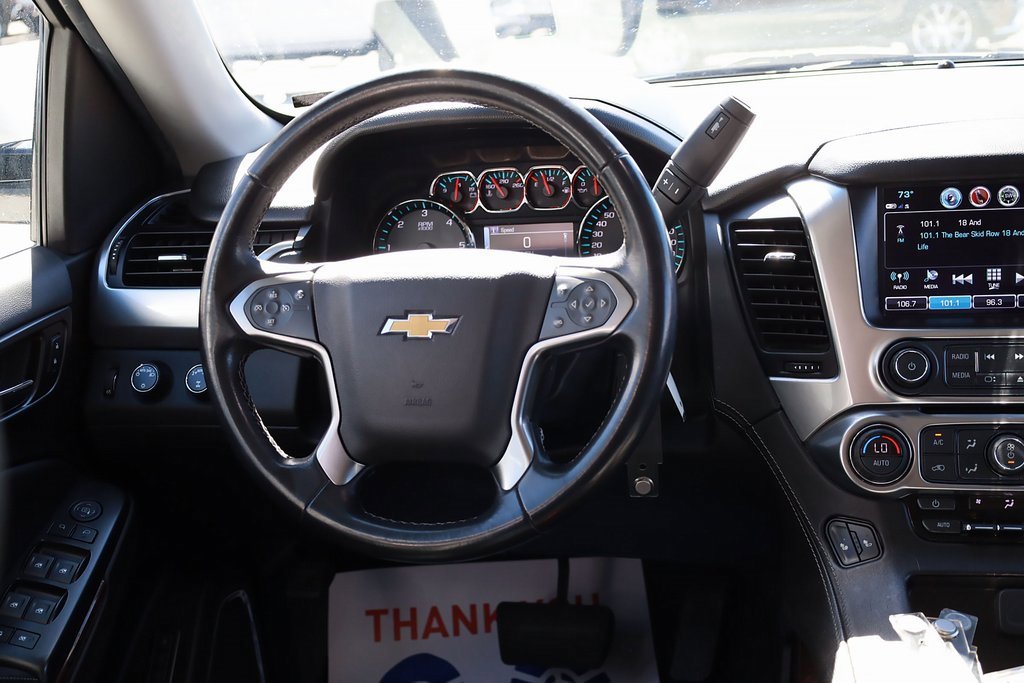 2019 Chevrolet Suburban LT photo 21