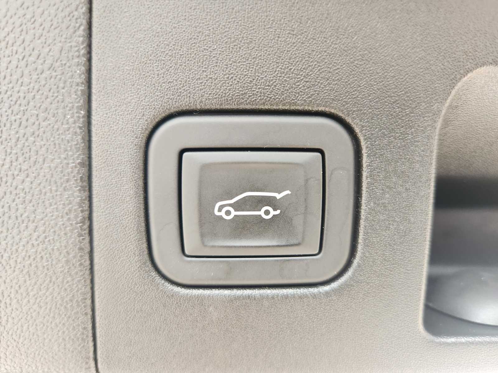 2025 Cadillac XT5 Sport photo 21