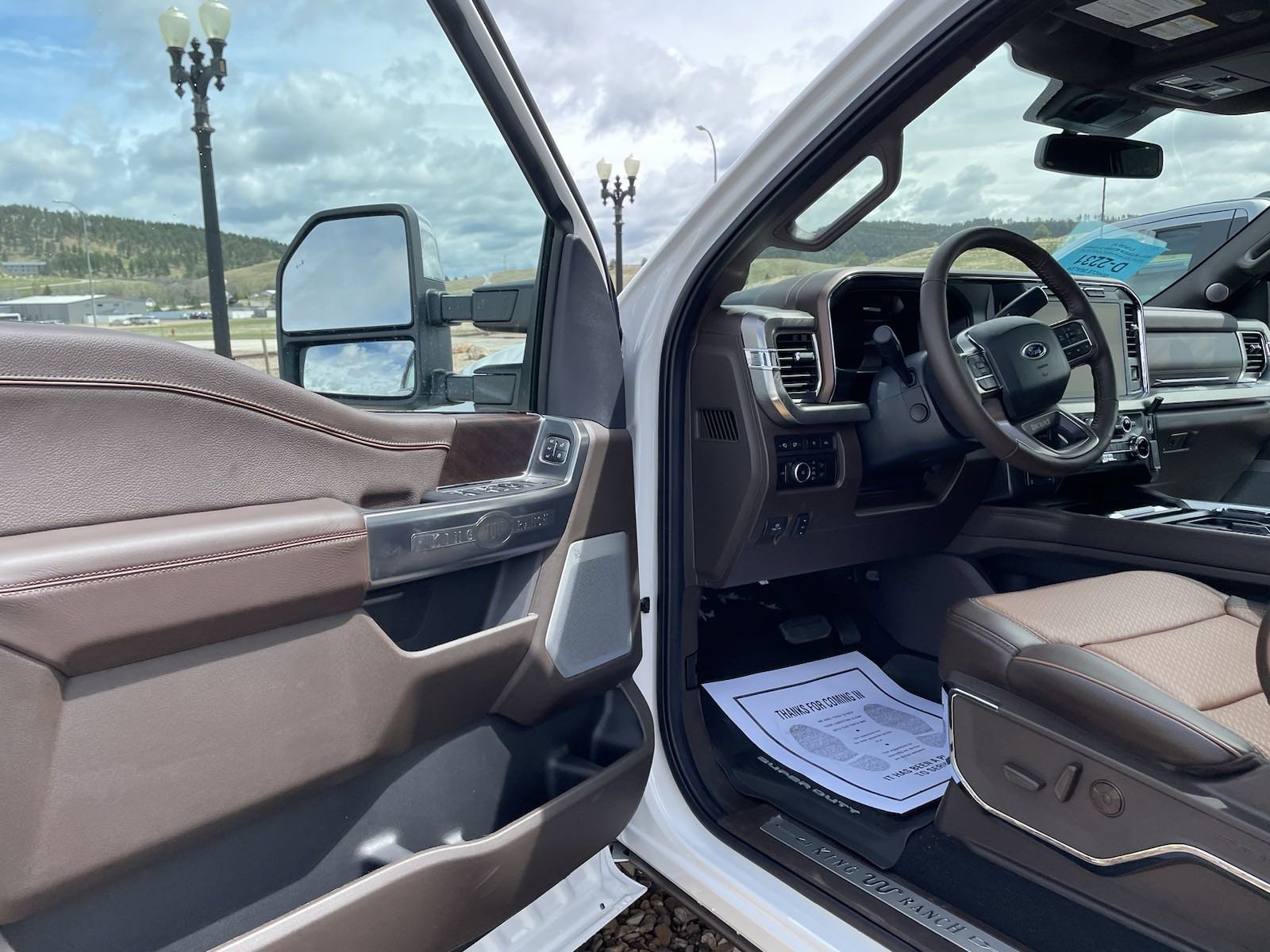 New 2024 Star White Metallic Tri-Coat Ford King Ranch image 15