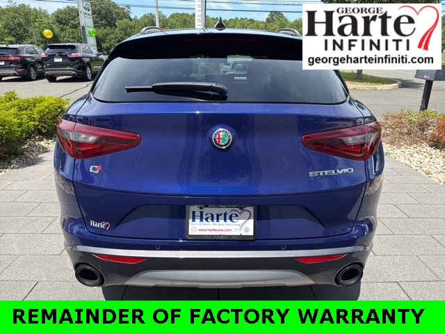 2022 Alfa Romeo Stelvio Ti photo 6