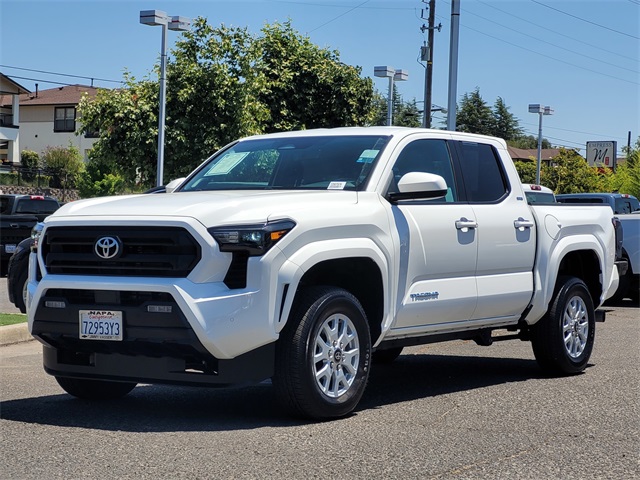 2024 Toyota Tacoma SR5 photo 10