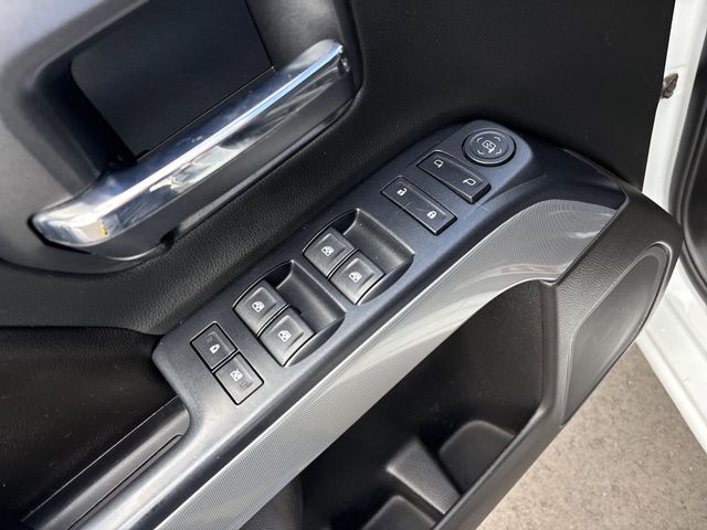 2017 Chevrolet Silverado 1500 LT photo 28