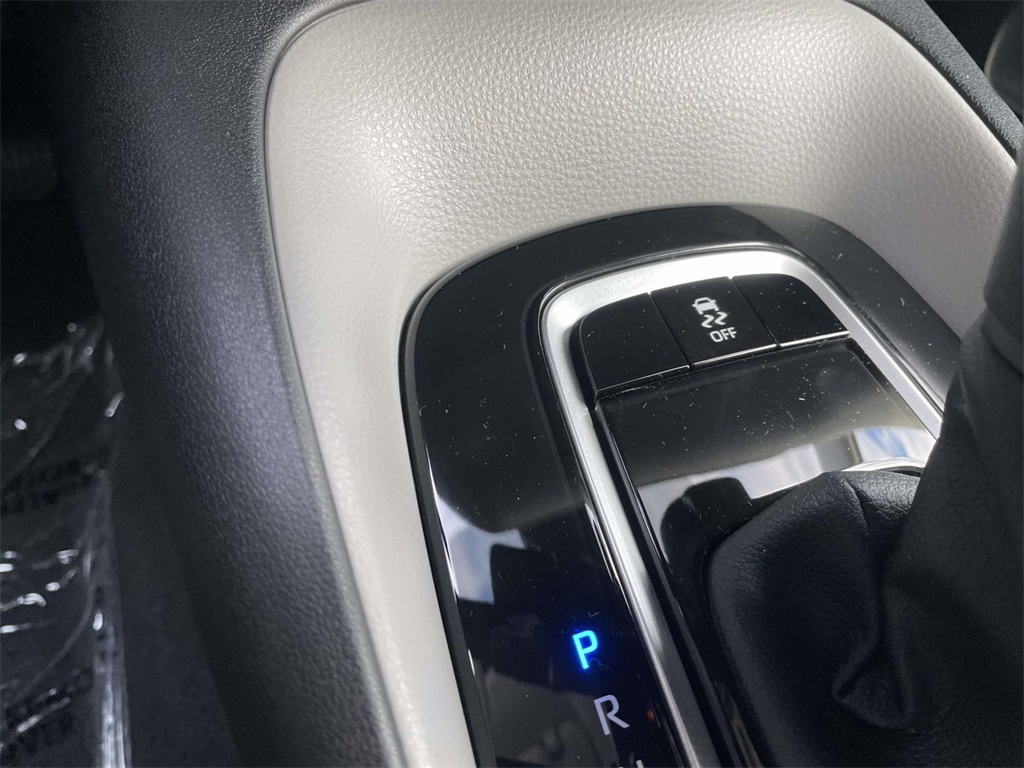 2025 Toyota Corolla LE photo 27