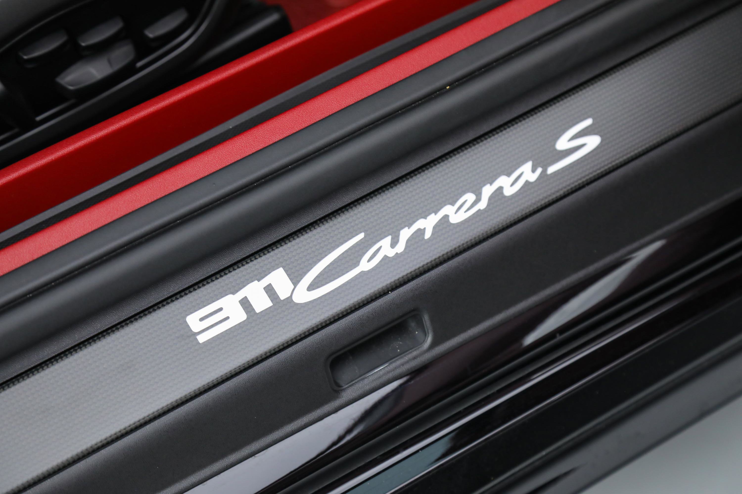 2024 Porsche 911 S photo 23