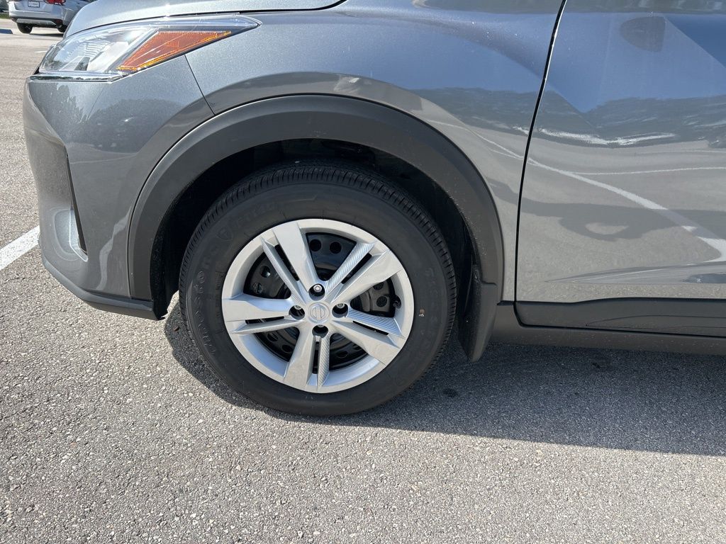 2025 Nissan Kicks Play S photo 35