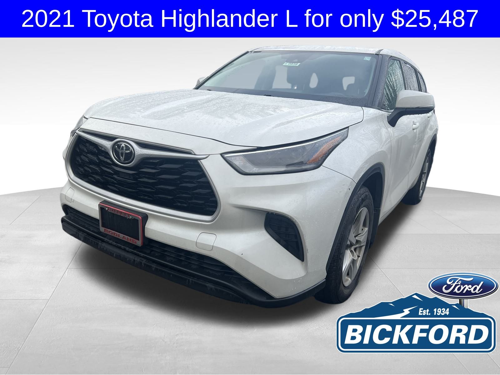 2021 Toyota Highlander L's photo