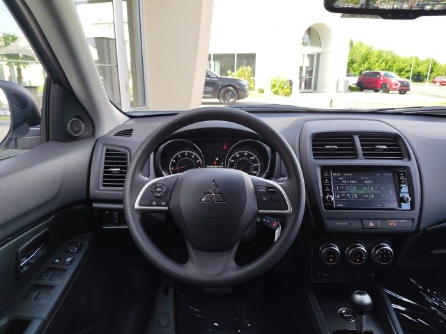 2025 Mitsubishi Outlander Sport ES photo 10