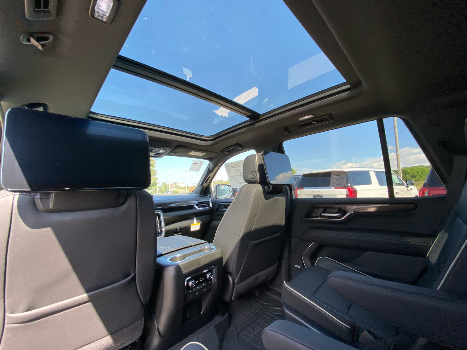 2025 Gmc Yukon photo 26