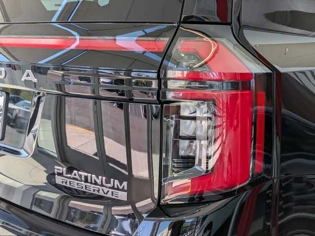 2025 Nissan Armada Platinum Reserve photo 9