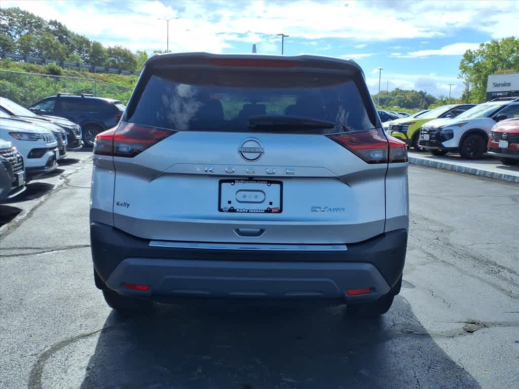 2022 Nissan Rogue SV photo 6