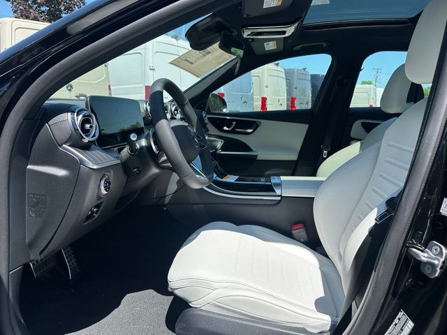2025 Mercedes Benz C 300 4MATIC photo 13