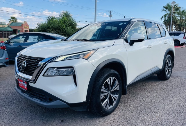 2021 Nissan Rogue SV photo 3