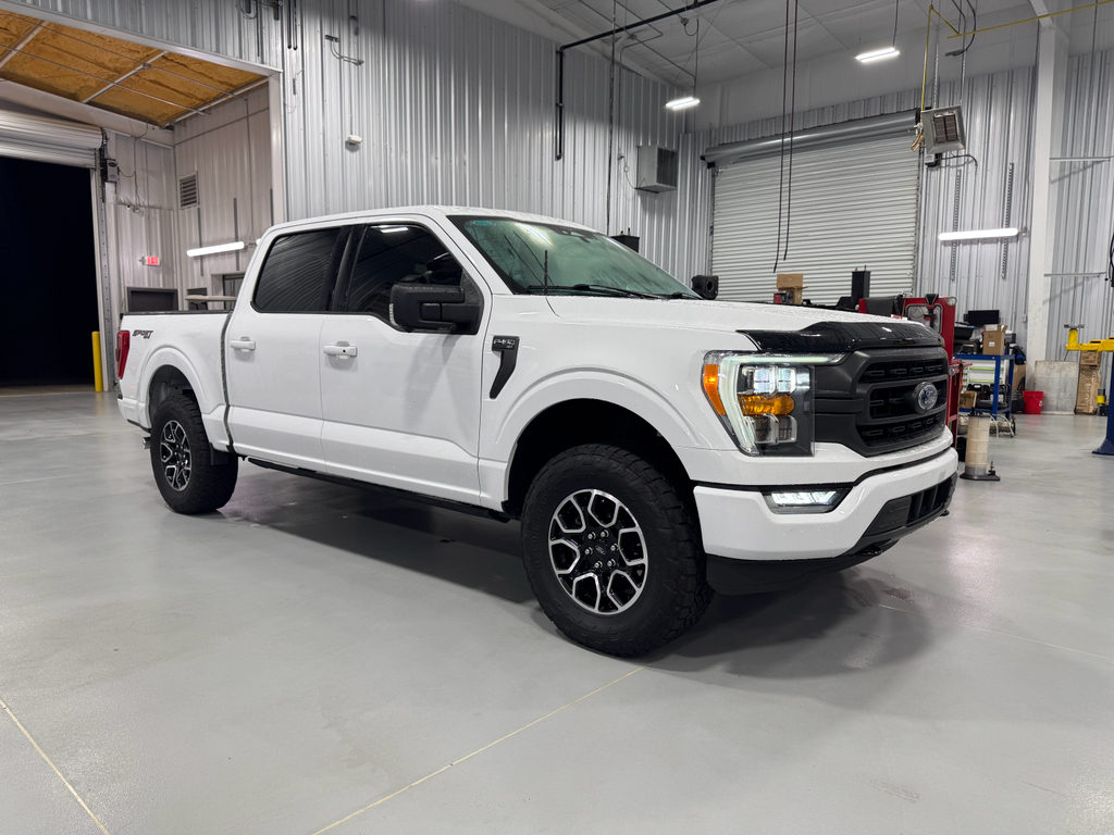 2023 Ford F-150 XLT photo 12