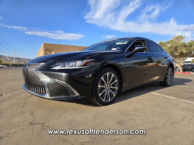 2019 Lexus ES 350 photo 2