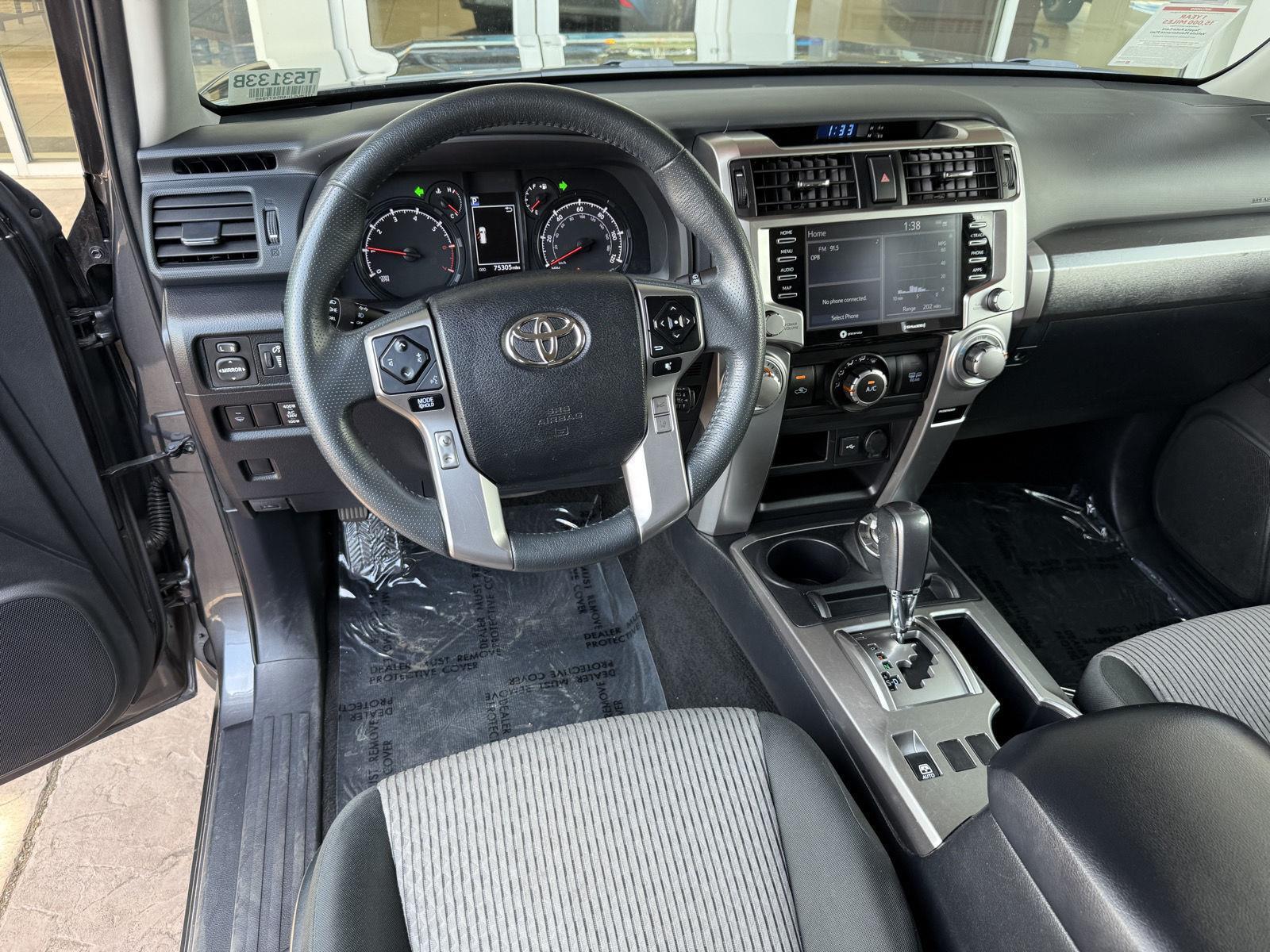 2021 Toyota 4Runner SR5 photo 17