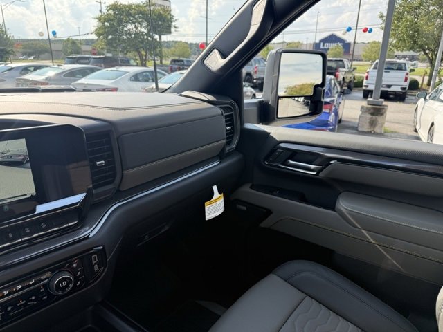 2025 Chevrolet Silverado 2500HD ZR2 photo 26