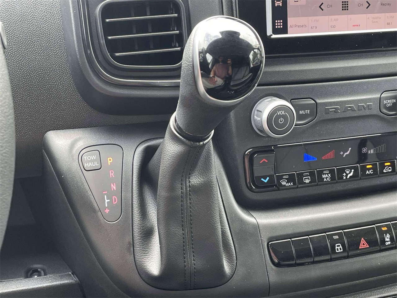 2024 Ram ProMaster 1500 photo 18