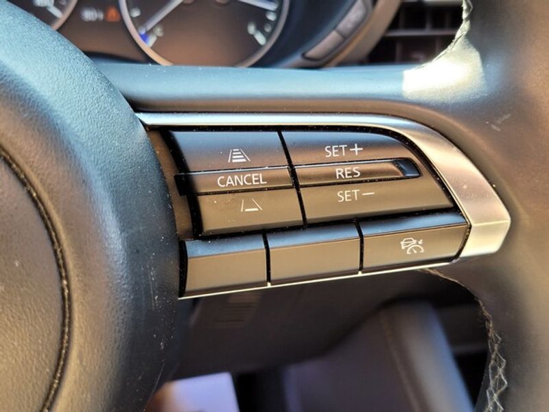 2024 Mazda Mazda3 Hatchback 2.5 Select Sport photo 19