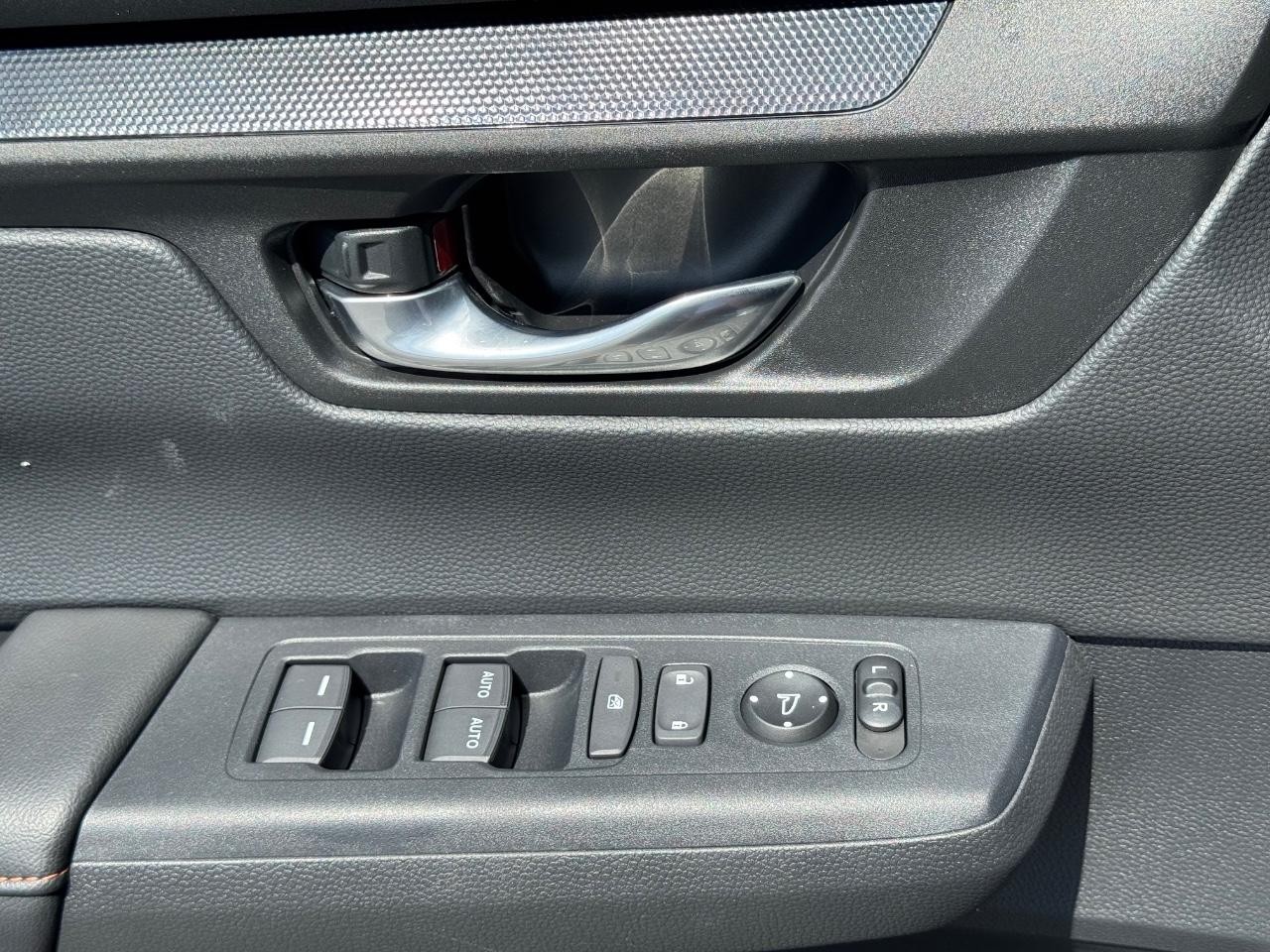 2025 Honda CR-V Hybrid Sport photo 21